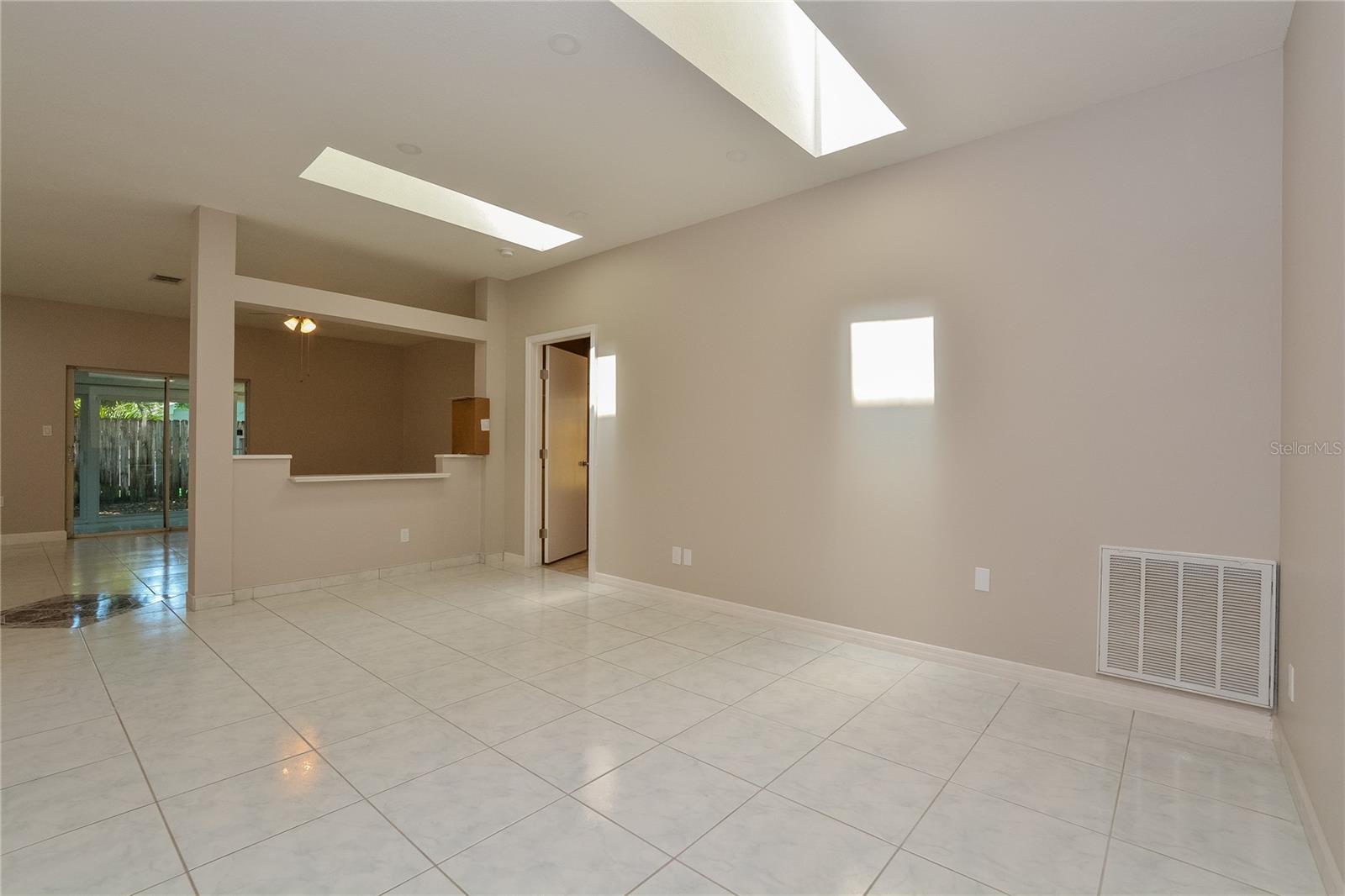 Image 3 of 15 For 11208 Huxley Avenue