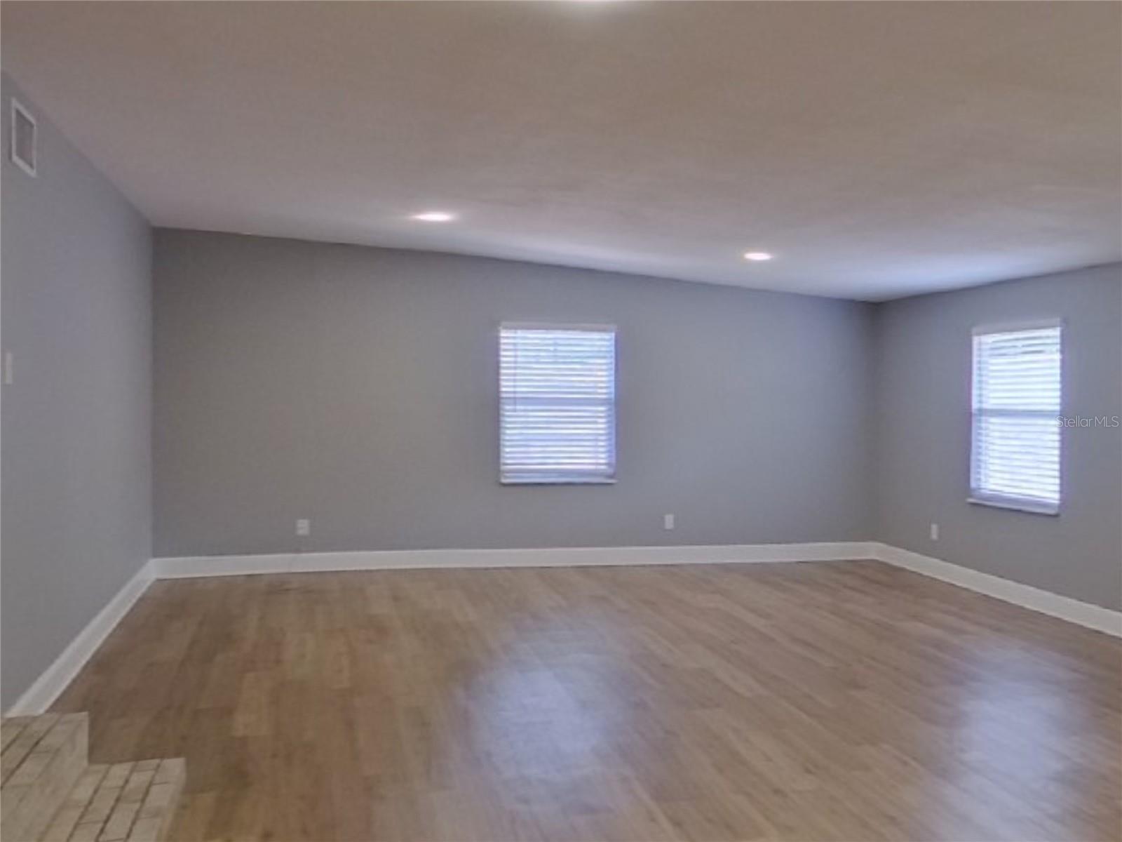 Image 17 of 19 For 3440 18th Street N