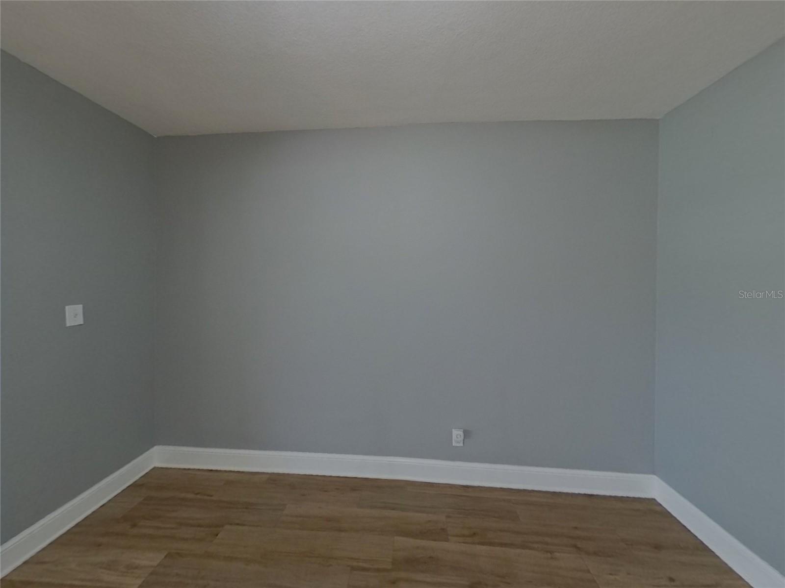 Image 5 of 19 For 3440 18th Street N