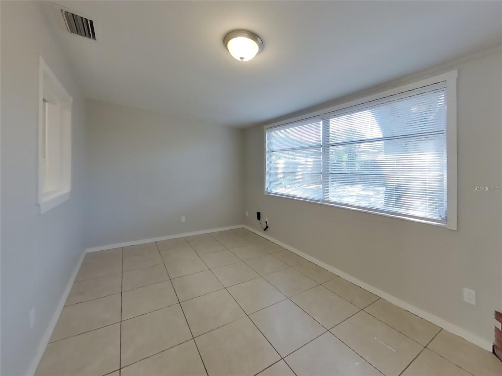 Image 2 of 19 For 1003 Alpine Drive