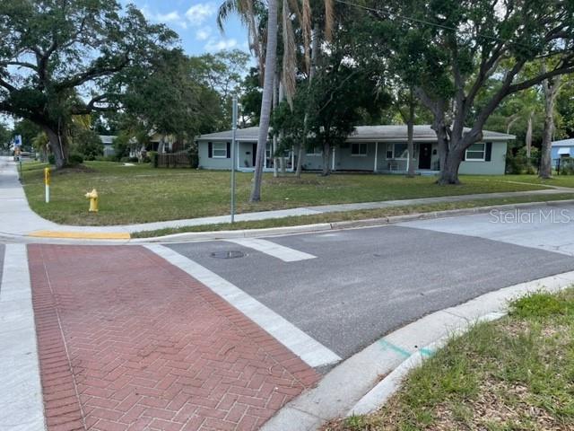 Image 13 of 17 For 709 Indian Rocks Road