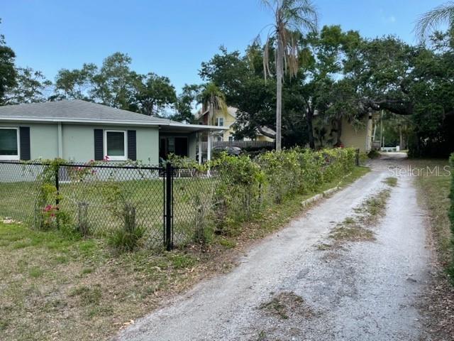 Image 15 of 17 For 709 Indian Rocks Road