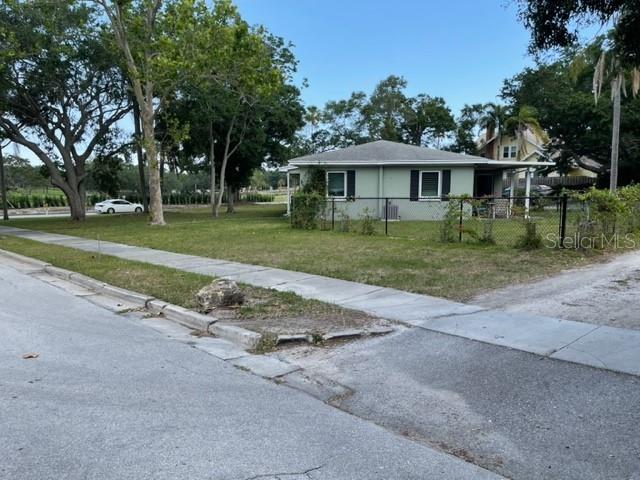 Image 16 of 17 For 709 Indian Rocks Road