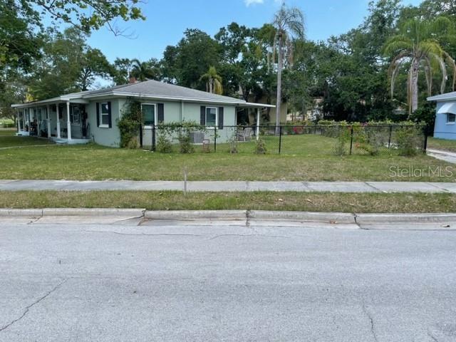 Image 3 of 17 For 709 Indian Rocks Road