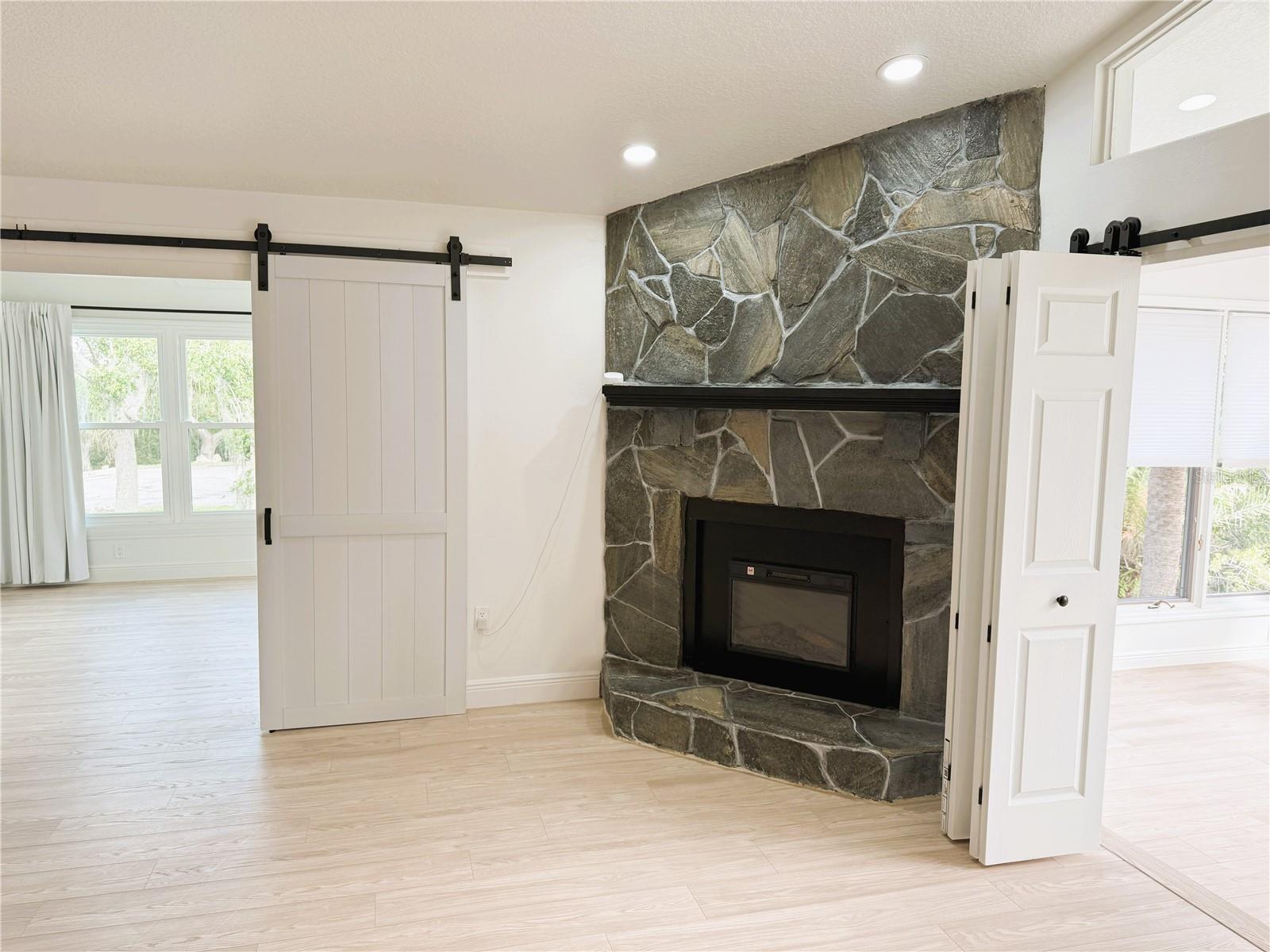 Image 9 of 24 For 4560 Rickover Court