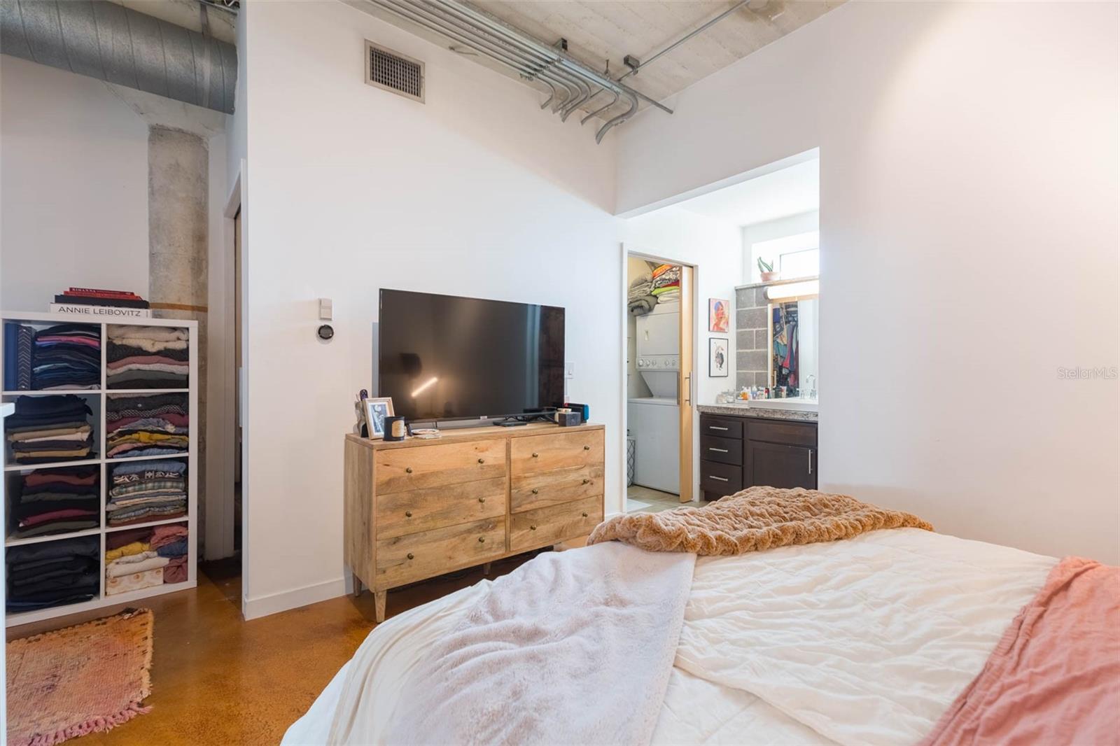 Image 12 of 43 For 101 12th Street 400
