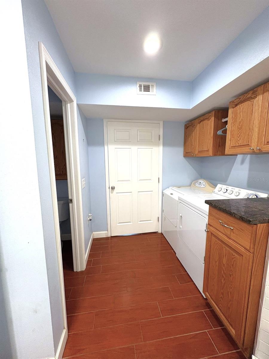 Image 27 of 64 For 10775 Glen Ellen Drive