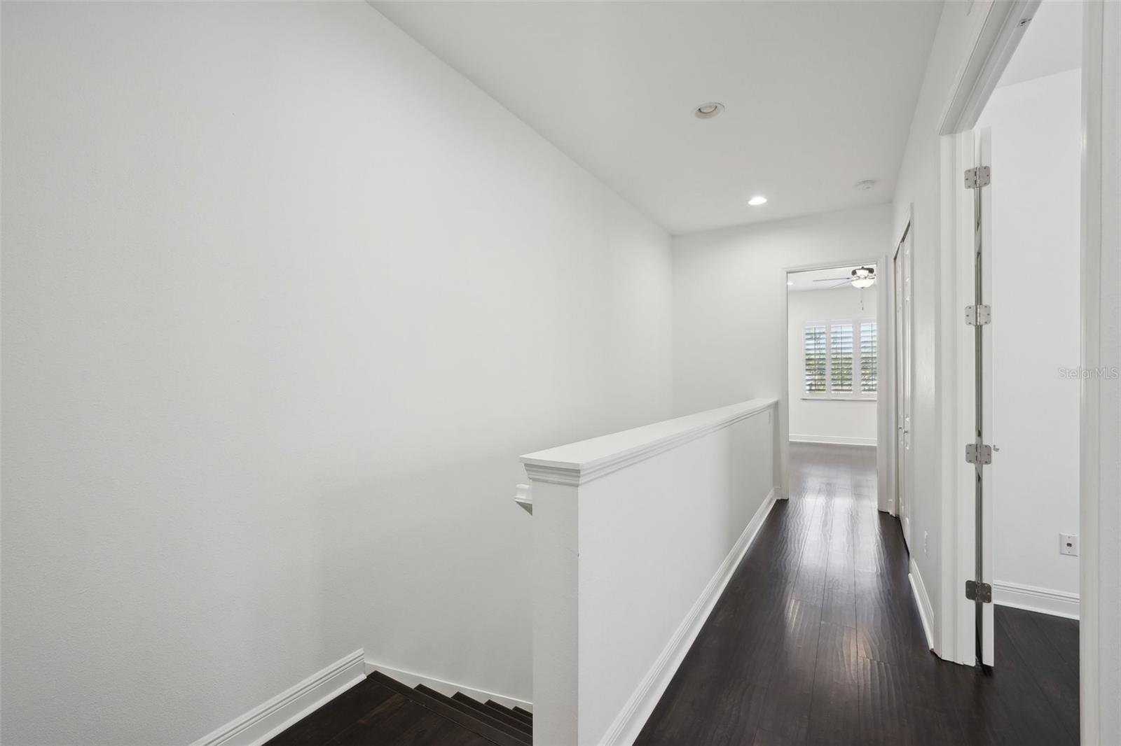 Image 24 of 60 For 307 Arrawana Avenue 100