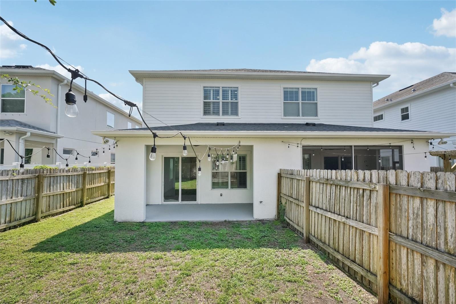 Image 46 of 60 For 307 Arrawana Avenue 100