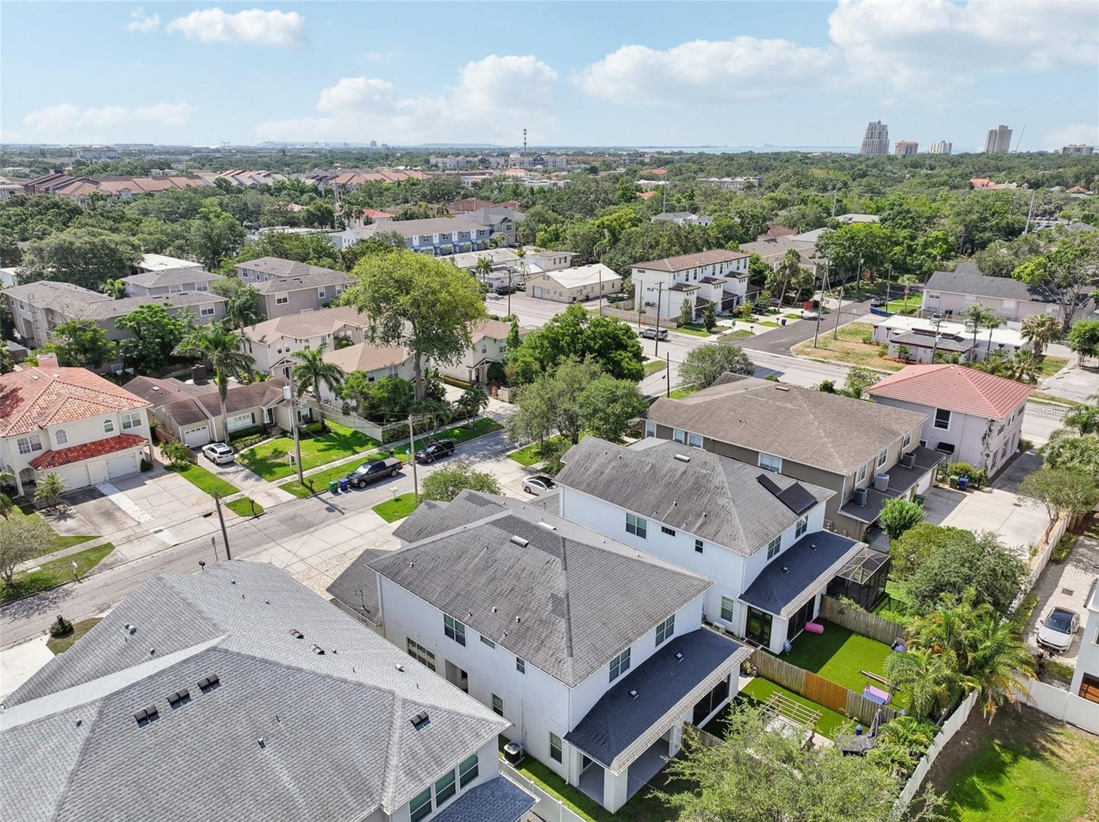 Image 55 of 60 For 307 Arrawana Avenue 100