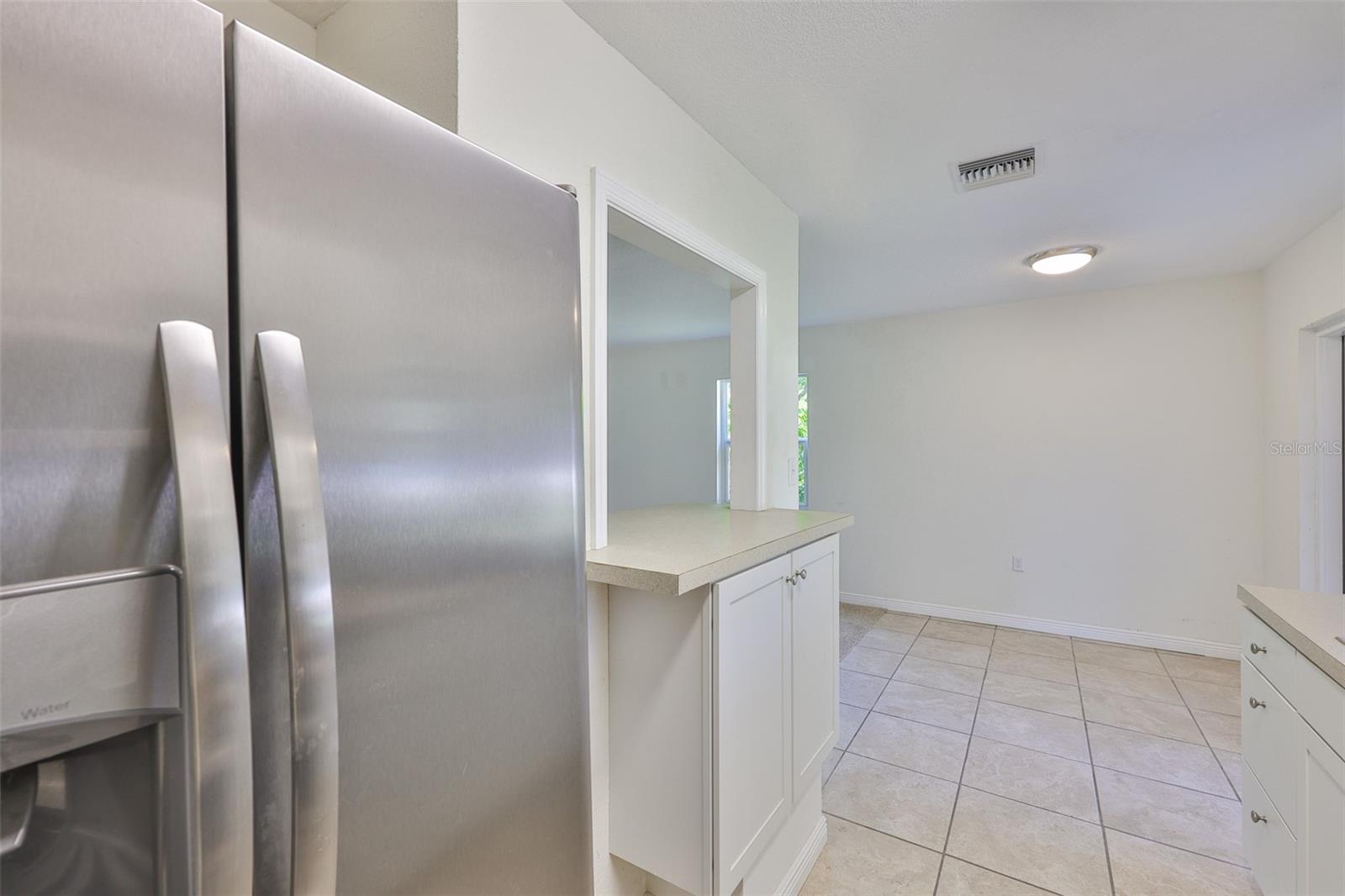Image 11 of 33 For 1019 Lakeside Drive