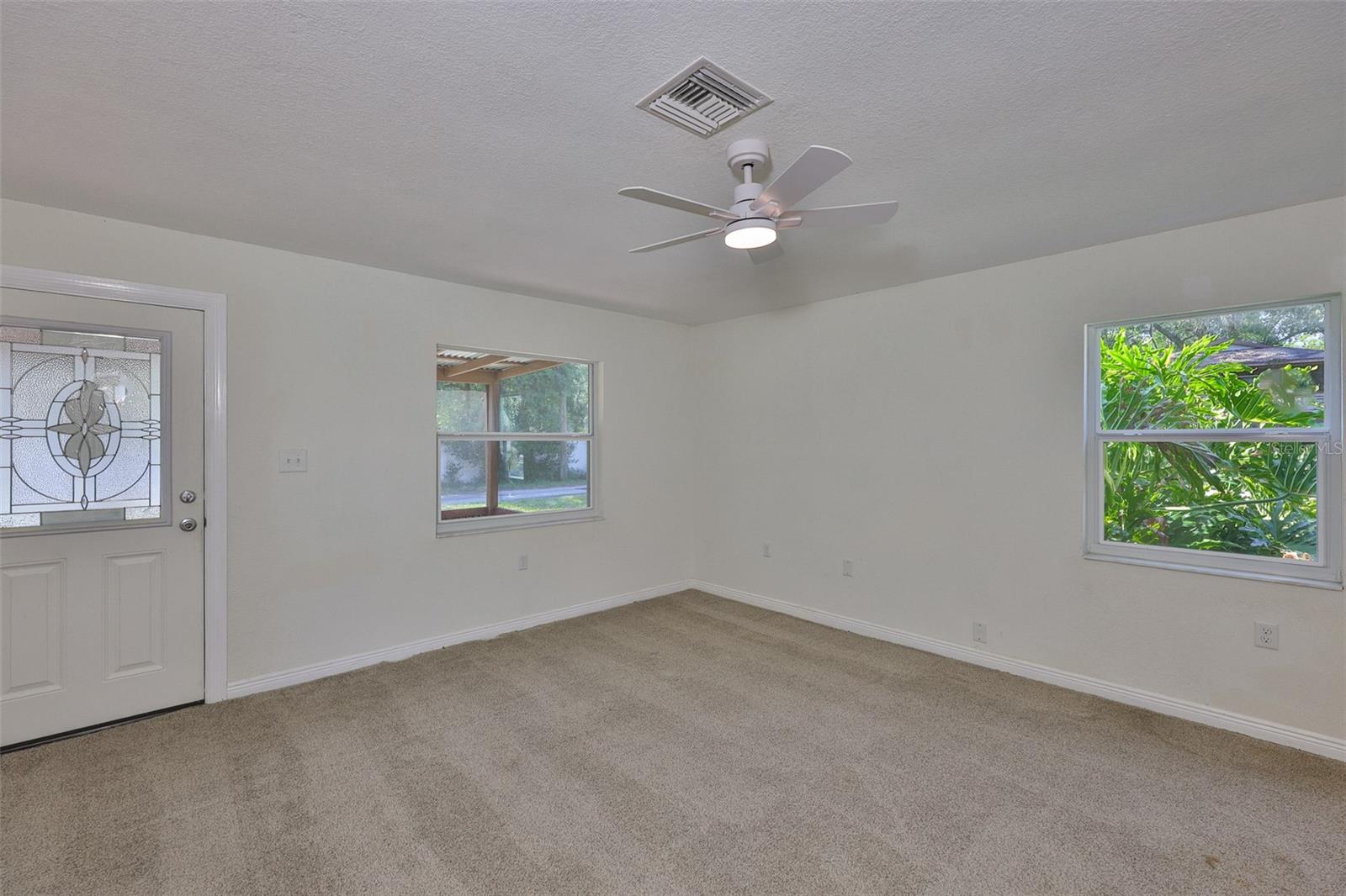 Image 16 of 33 For 1019 Lakeside Drive