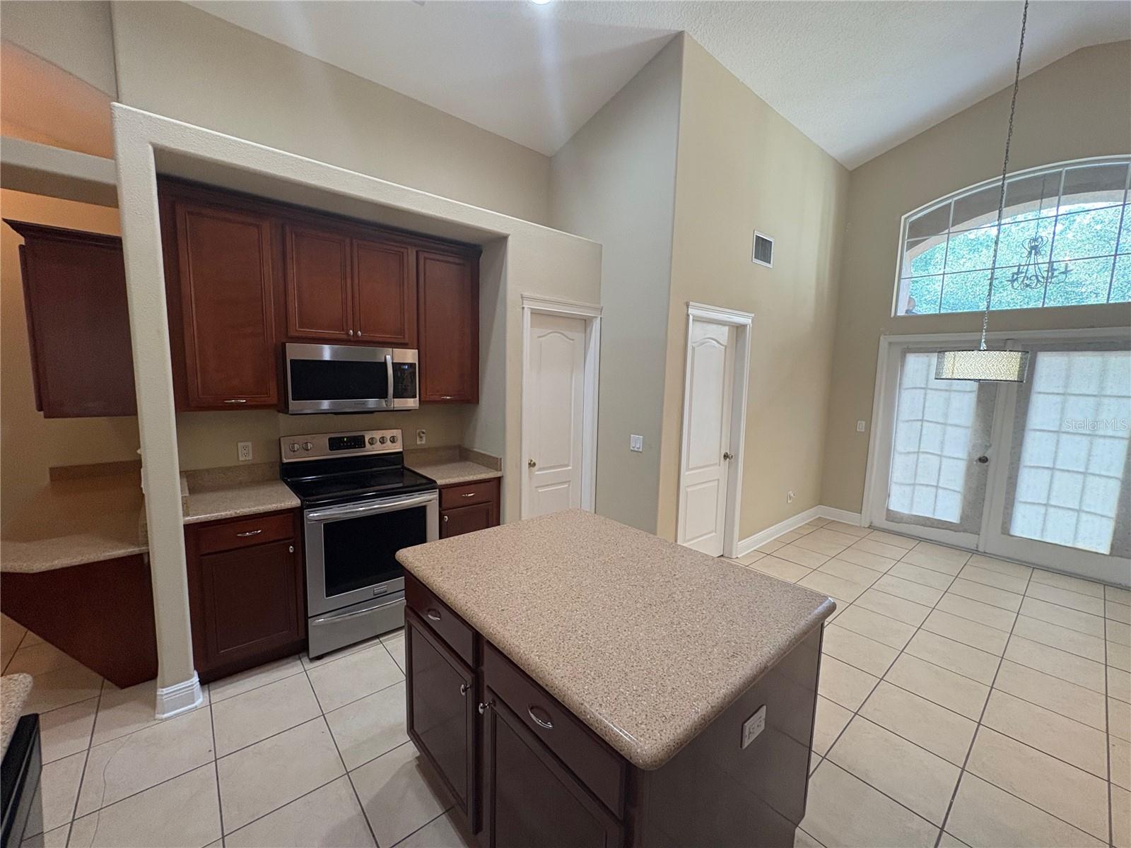 Image 11 of 32 For 6117 Whimbrelwood Drive