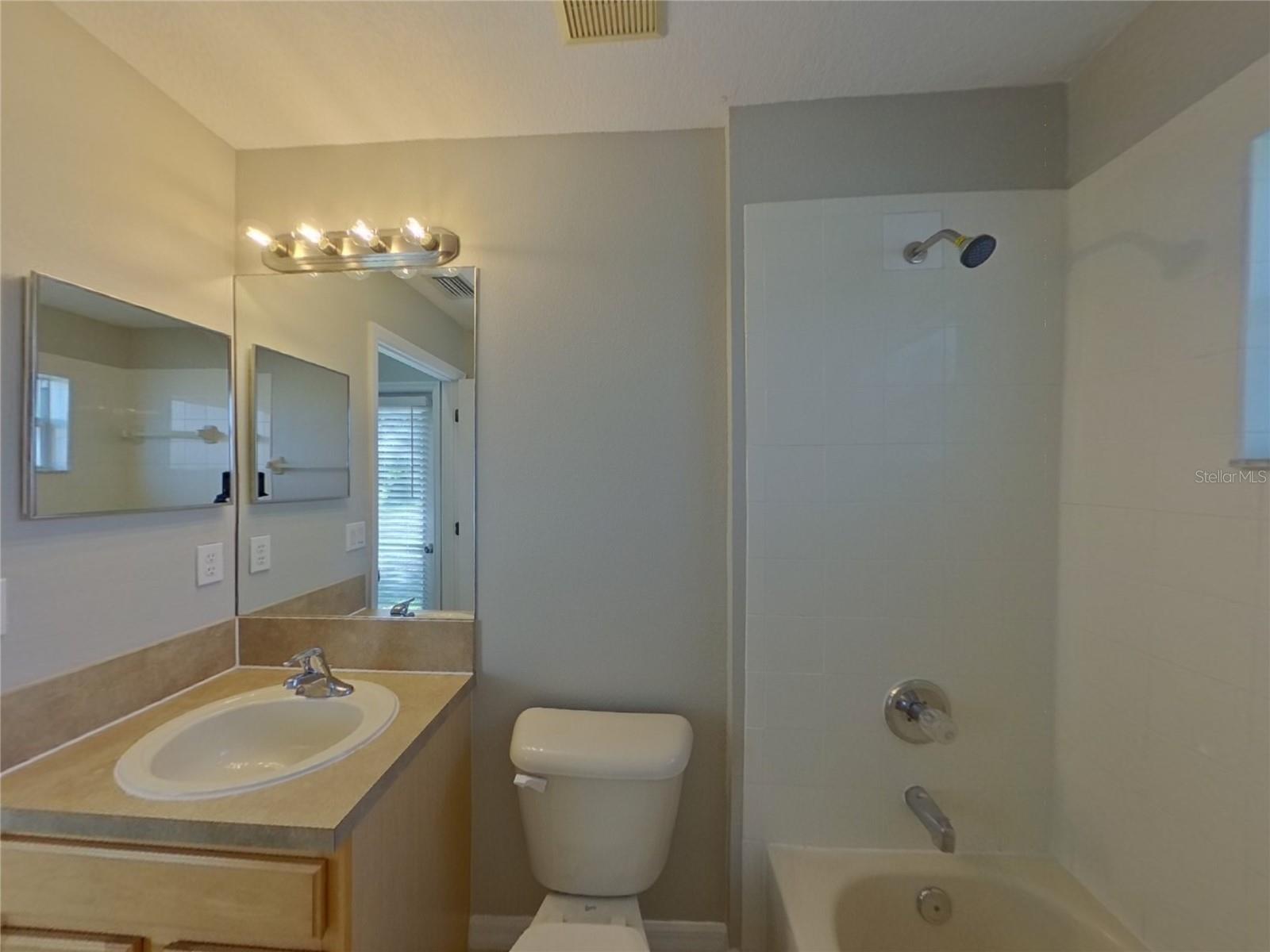 Image 21 of 23 For 1421 Emerald Hill Way