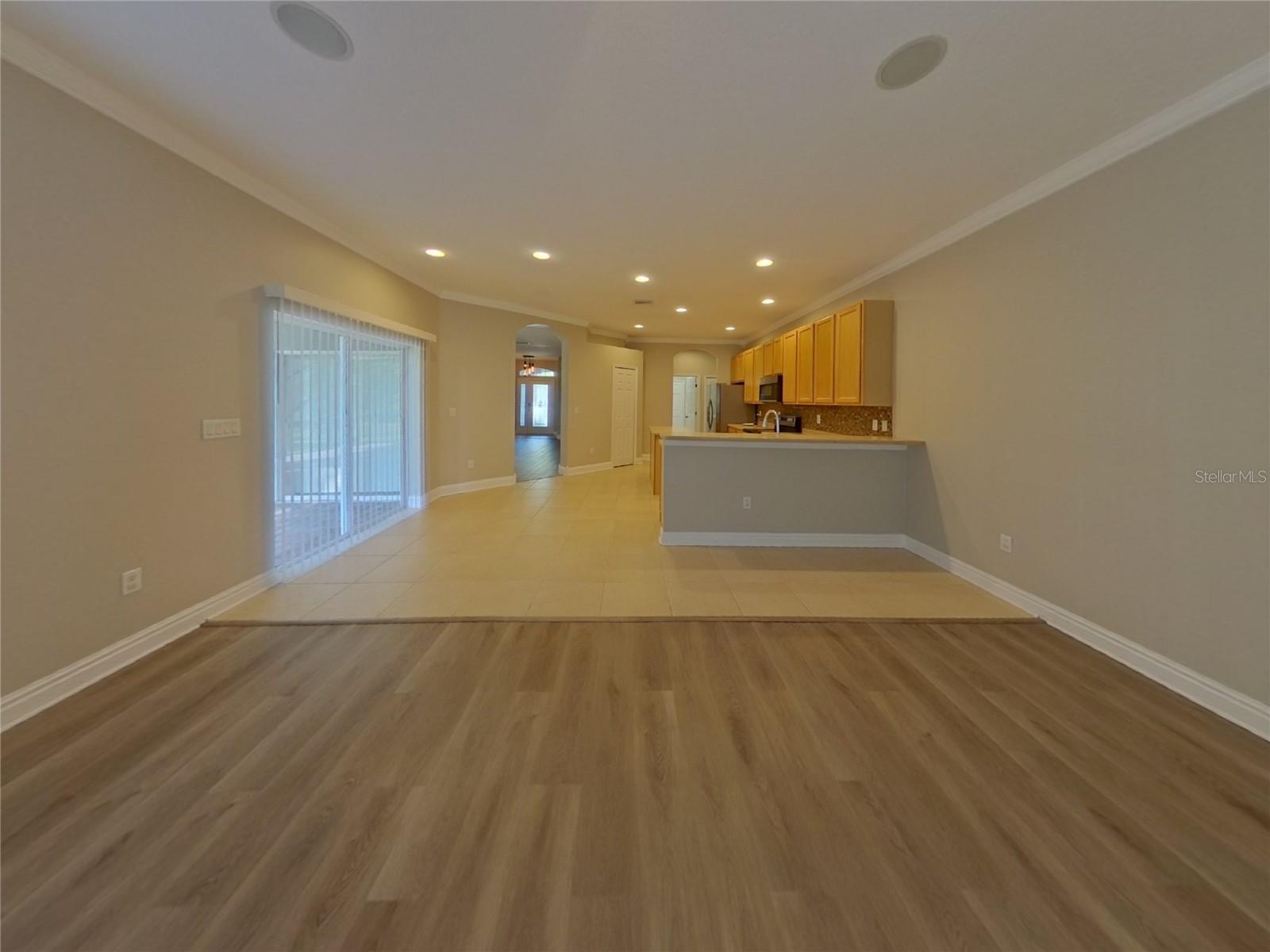 Image 5 of 23 For 1421 Emerald Hill Way