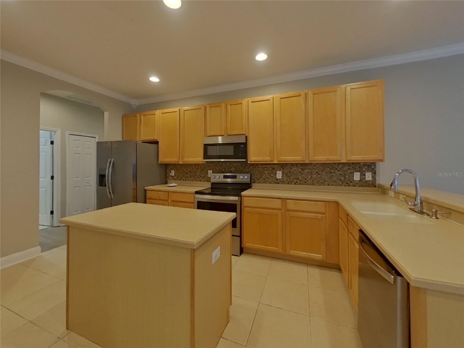 Image 6 of 23 For 1421 Emerald Hill Way