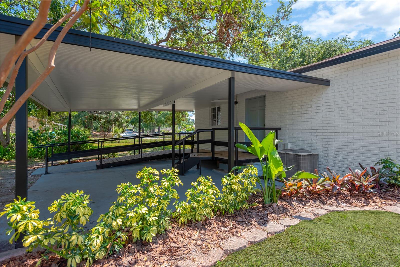 Image 16 of 23 For 1128 70th Street