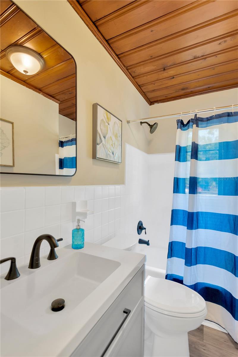 Image 22 of 23 For 1128 70th Street