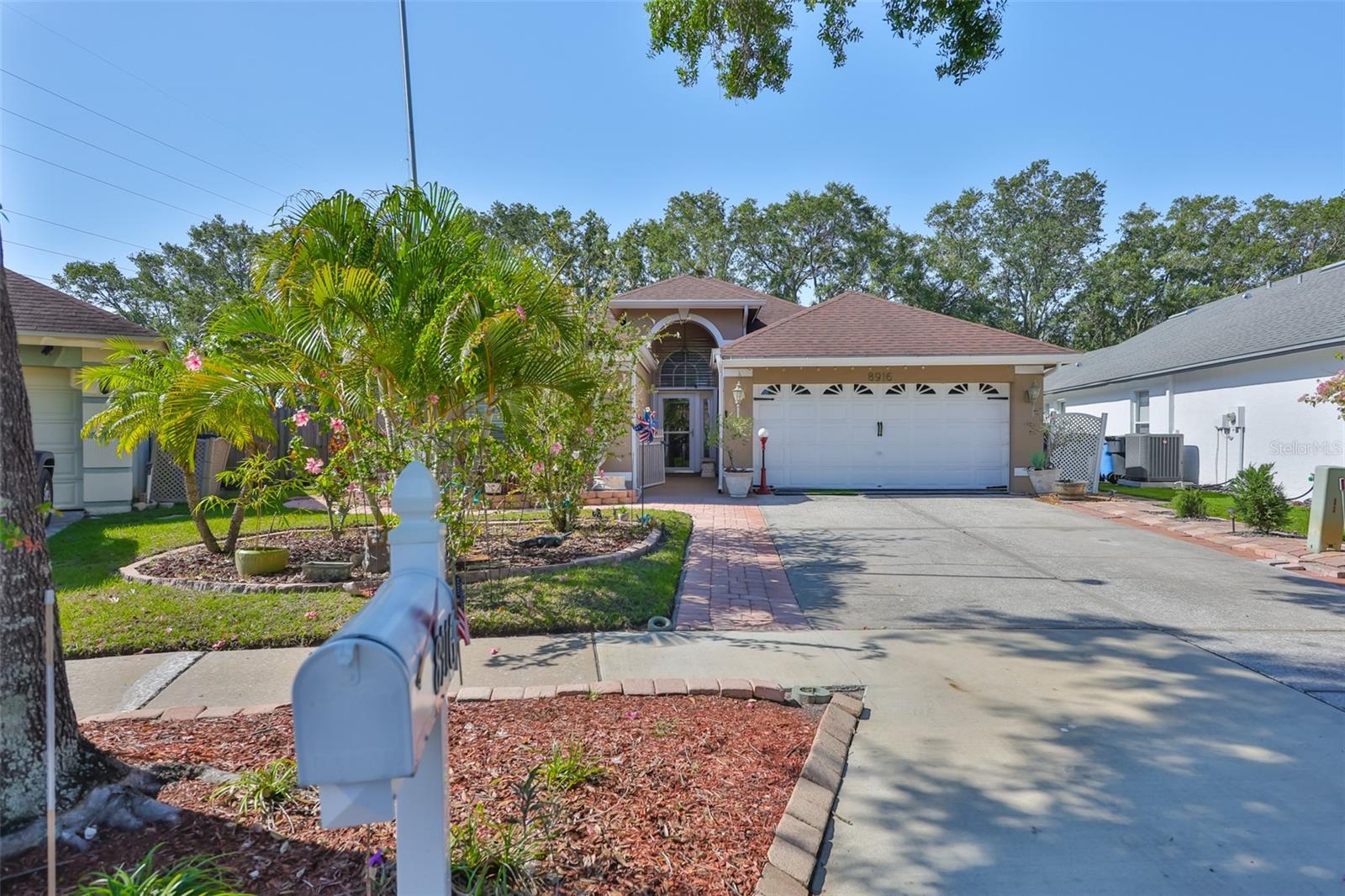 Details for 8916 Southbay Drive, TAMPA, FL 33615