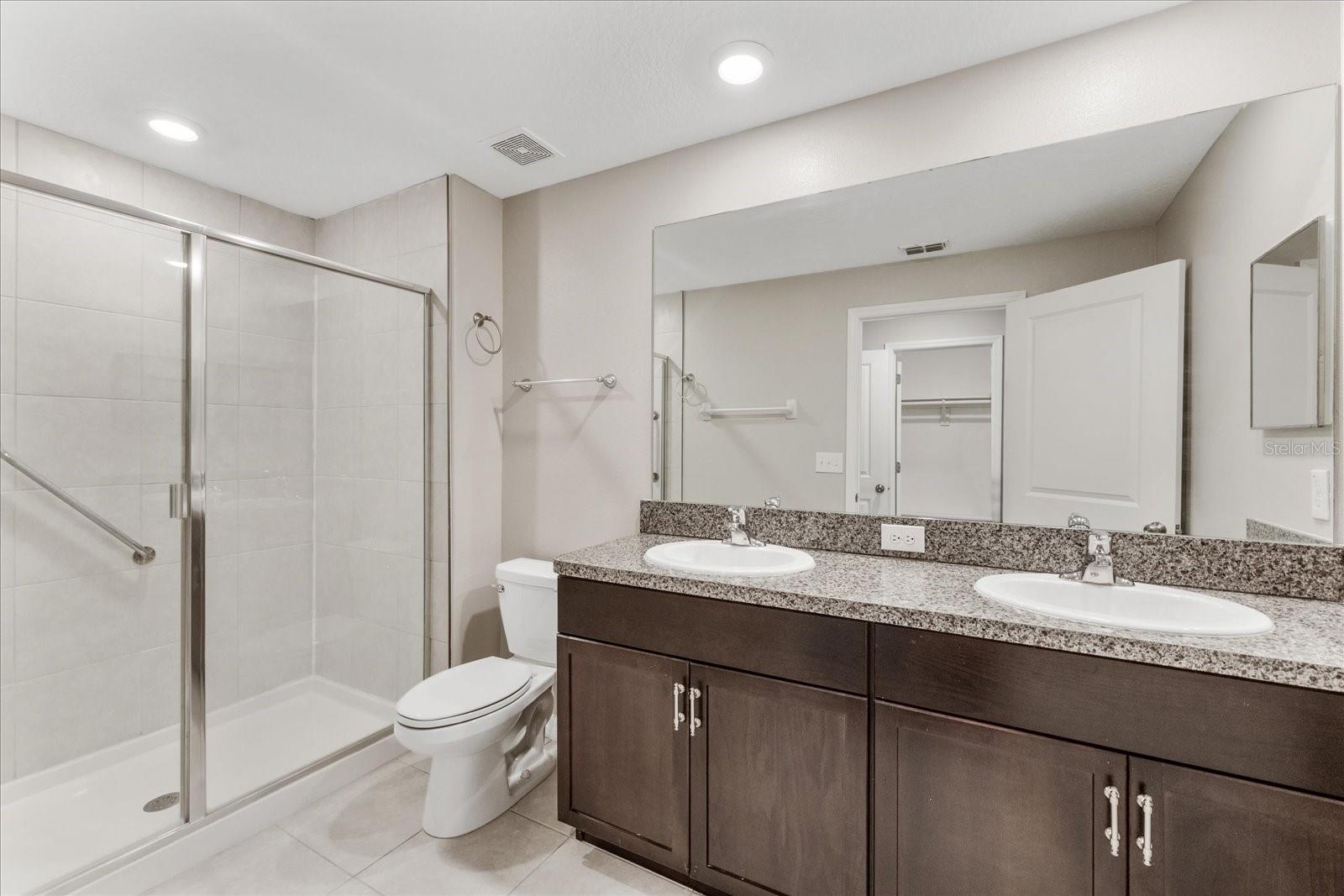 Image 20 of 29 For 10472 Shady Preserve Drive