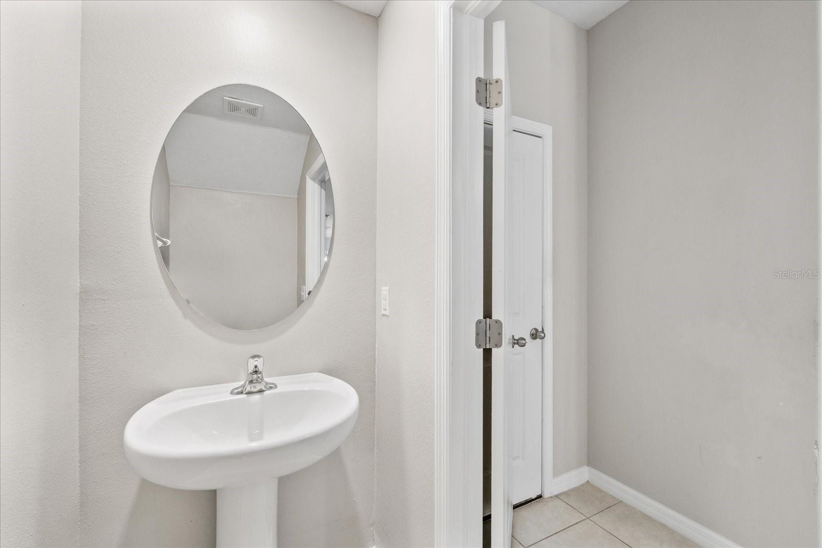 Image 6 of 29 For 10472 Shady Preserve Drive