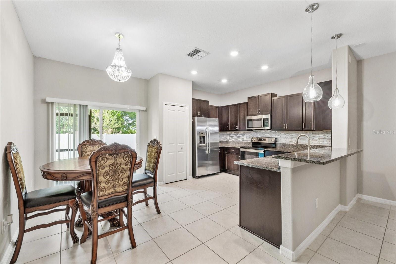 Image 8 of 29 For 10472 Shady Preserve Drive