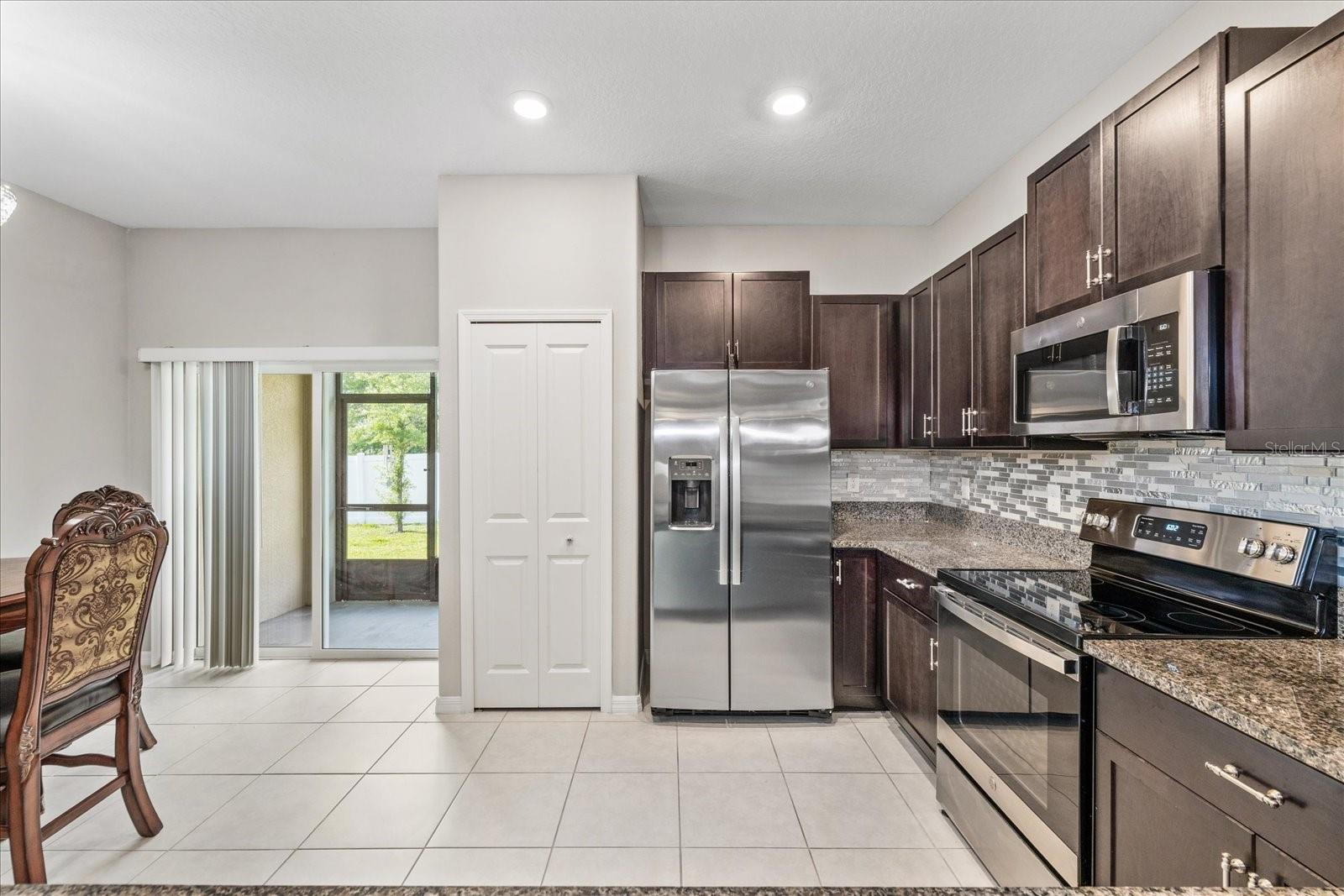 Image 9 of 29 For 10472 Shady Preserve Drive