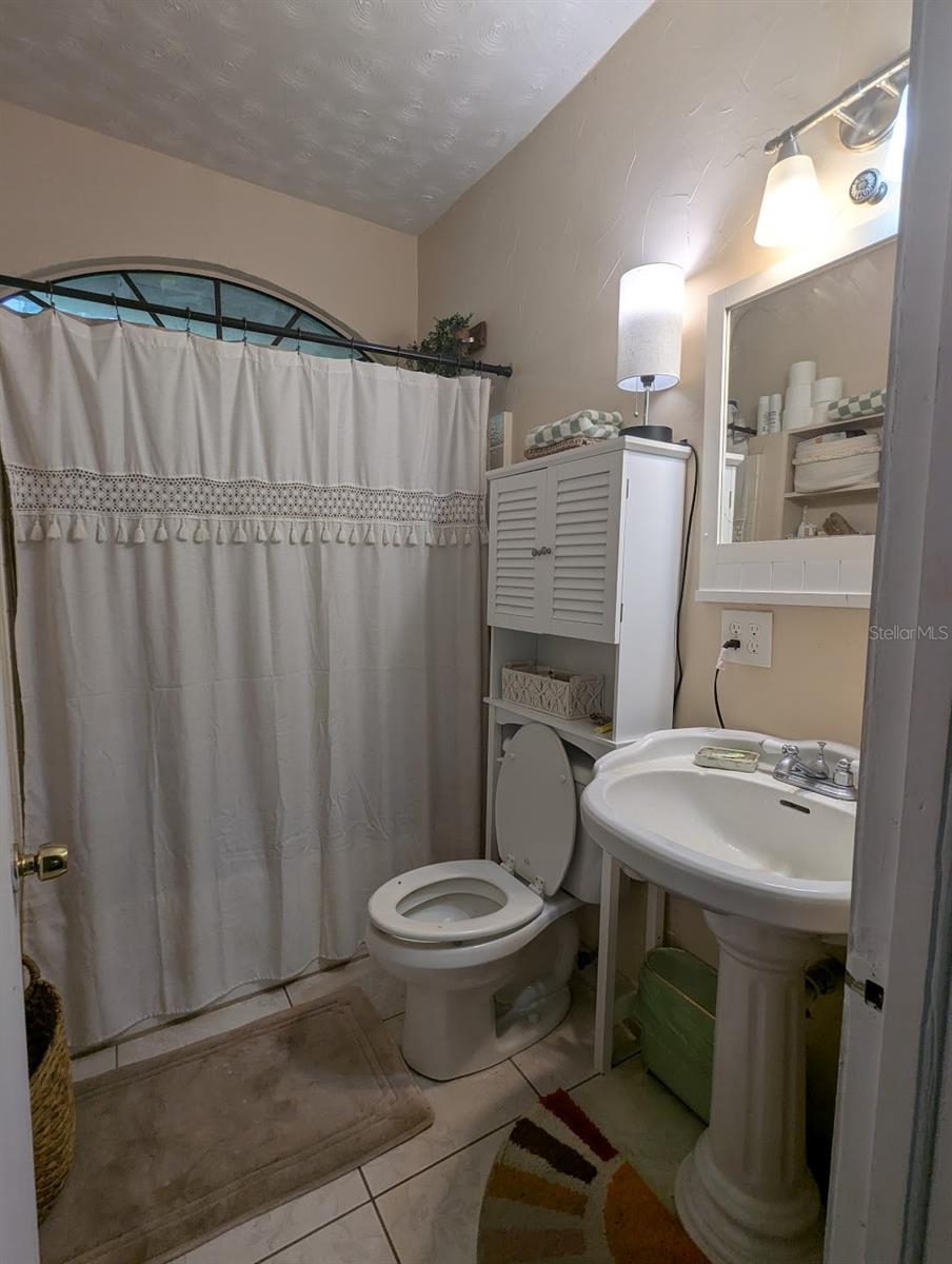 Image 13 of 30 For 2451 2nd Avenue N