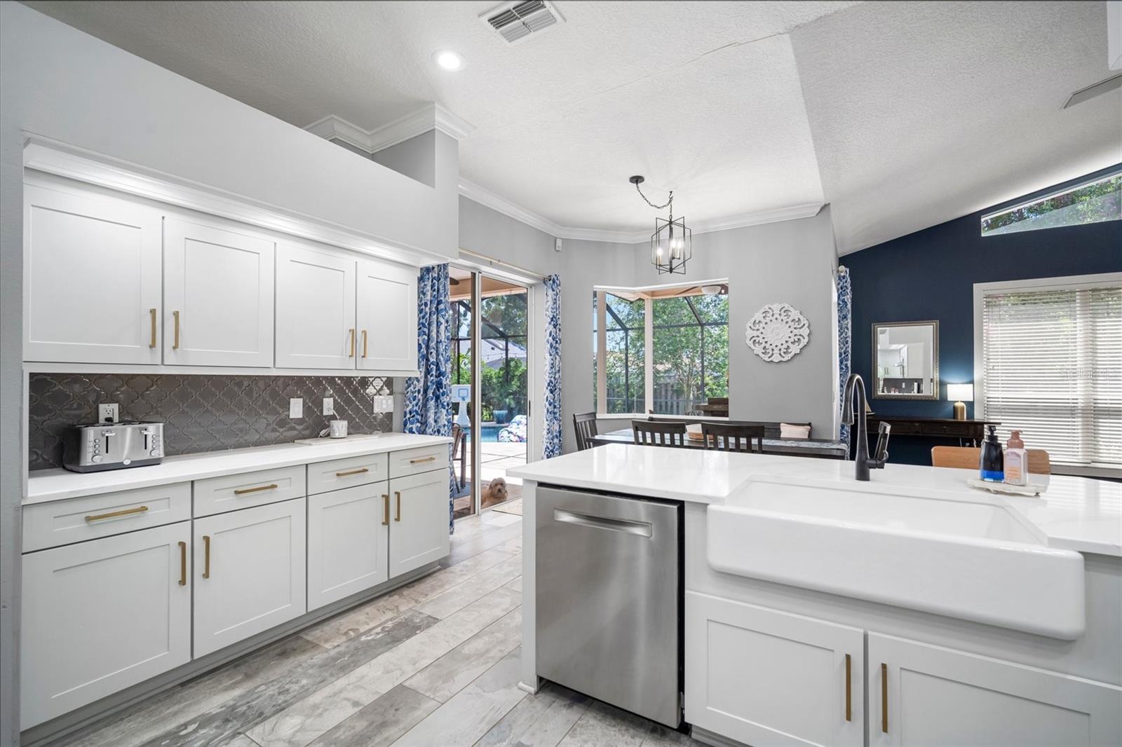 Image 19 of 72 For 2903 Manor Ridge Place