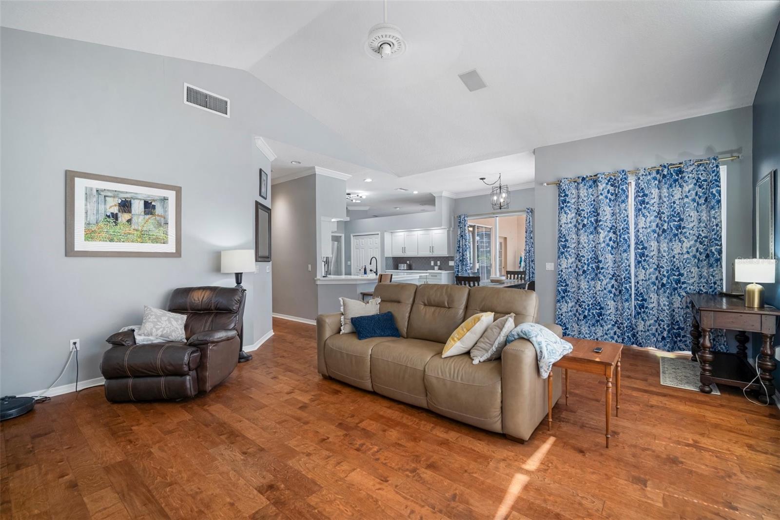 Image 28 of 72 For 2903 Manor Ridge Place