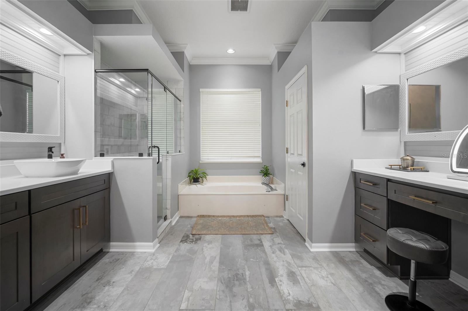 Image 34 of 72 For 2903 Manor Ridge Place