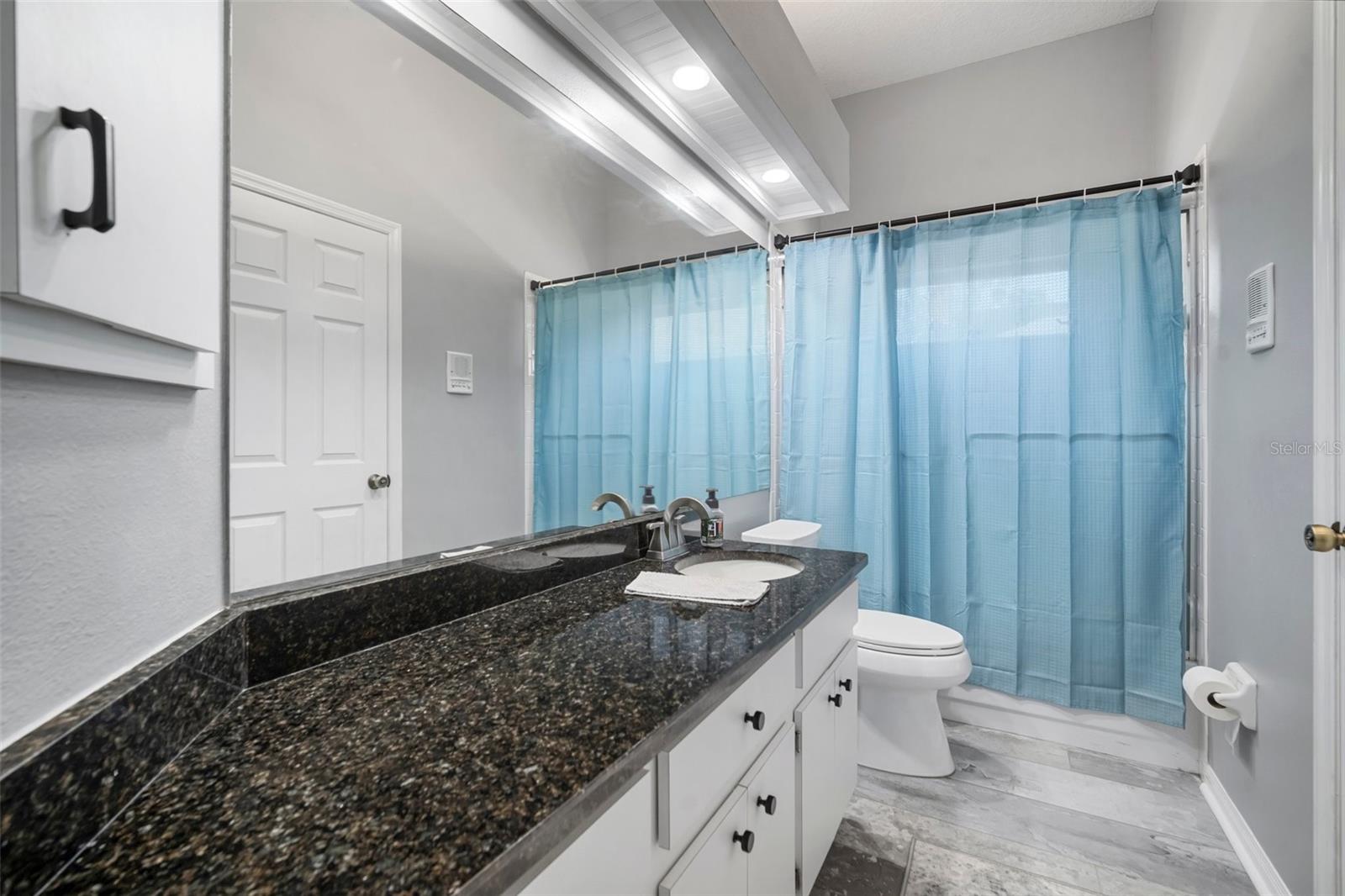 Image 44 of 72 For 2903 Manor Ridge Place