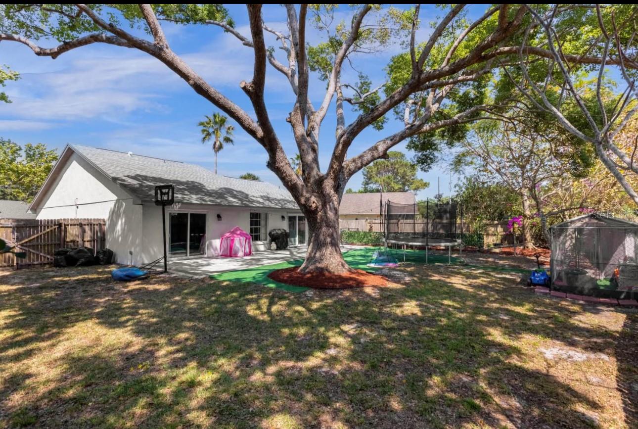 Image 21 of 26 For 1427 La Paloma Circle