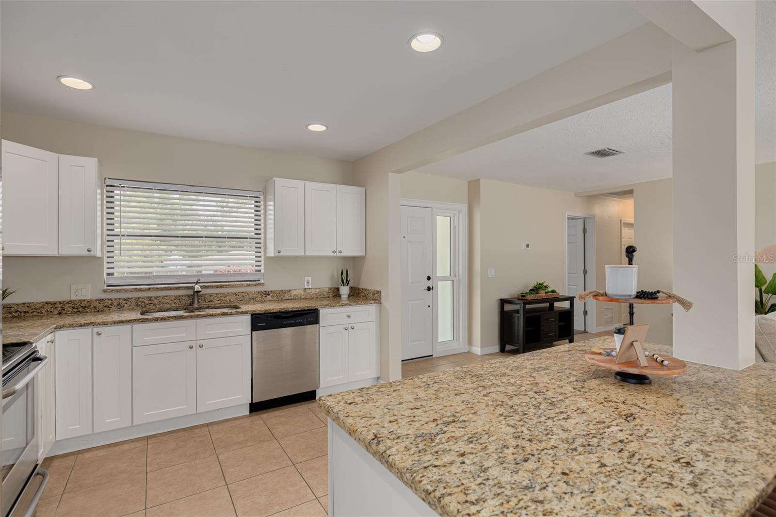 Image 11 of 30 For 1322 Byron Drive