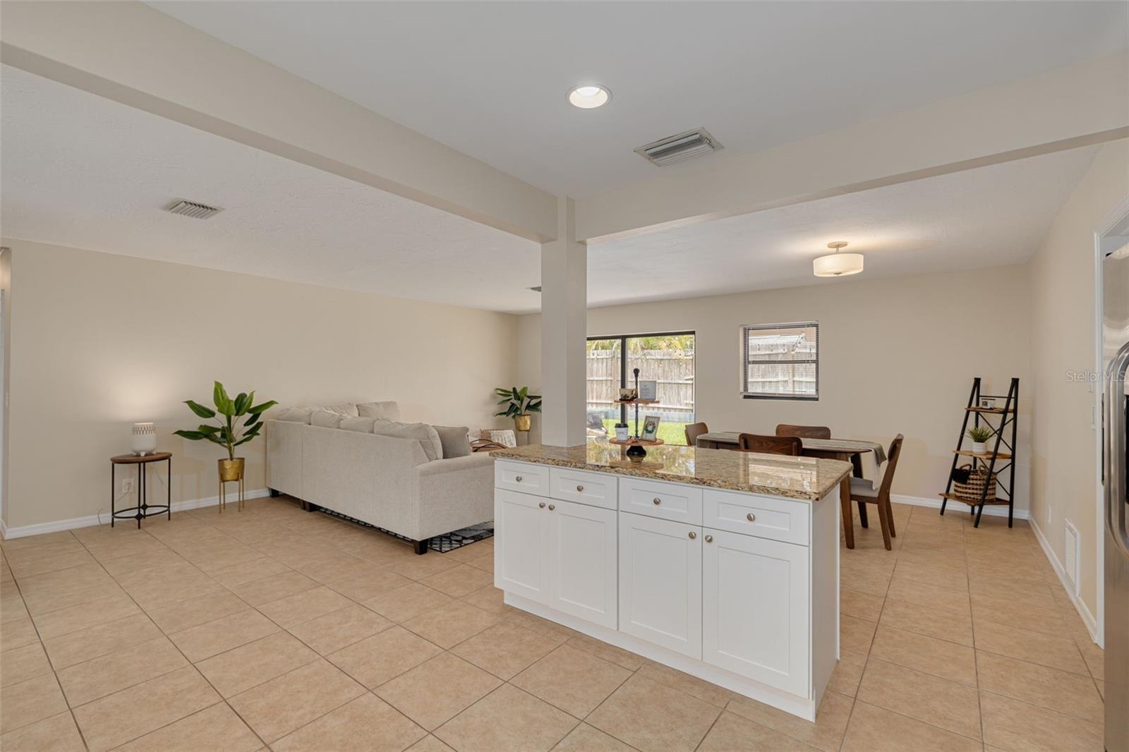 Image 13 of 30 For 1322 Byron Drive