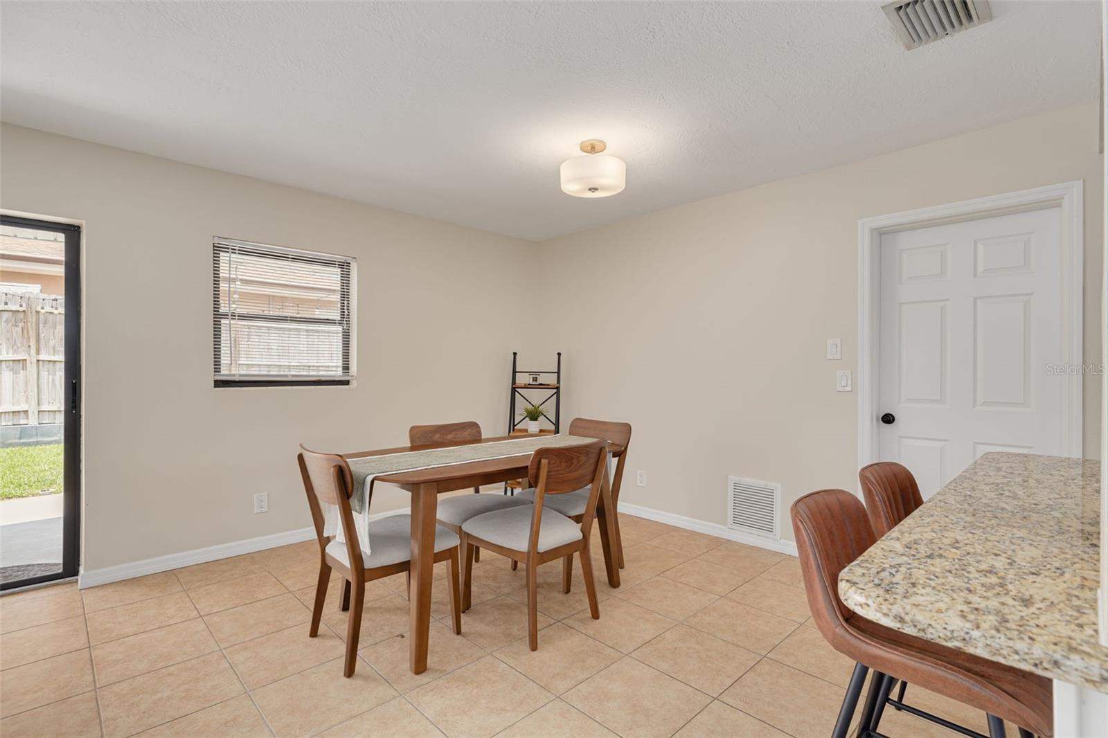 Image 8 of 30 For 1322 Byron Drive