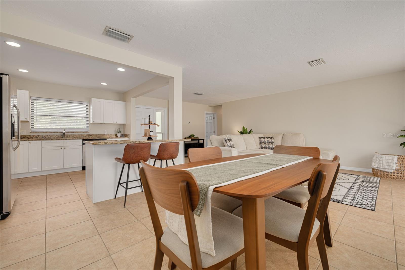 Image 9 of 30 For 1322 Byron Drive
