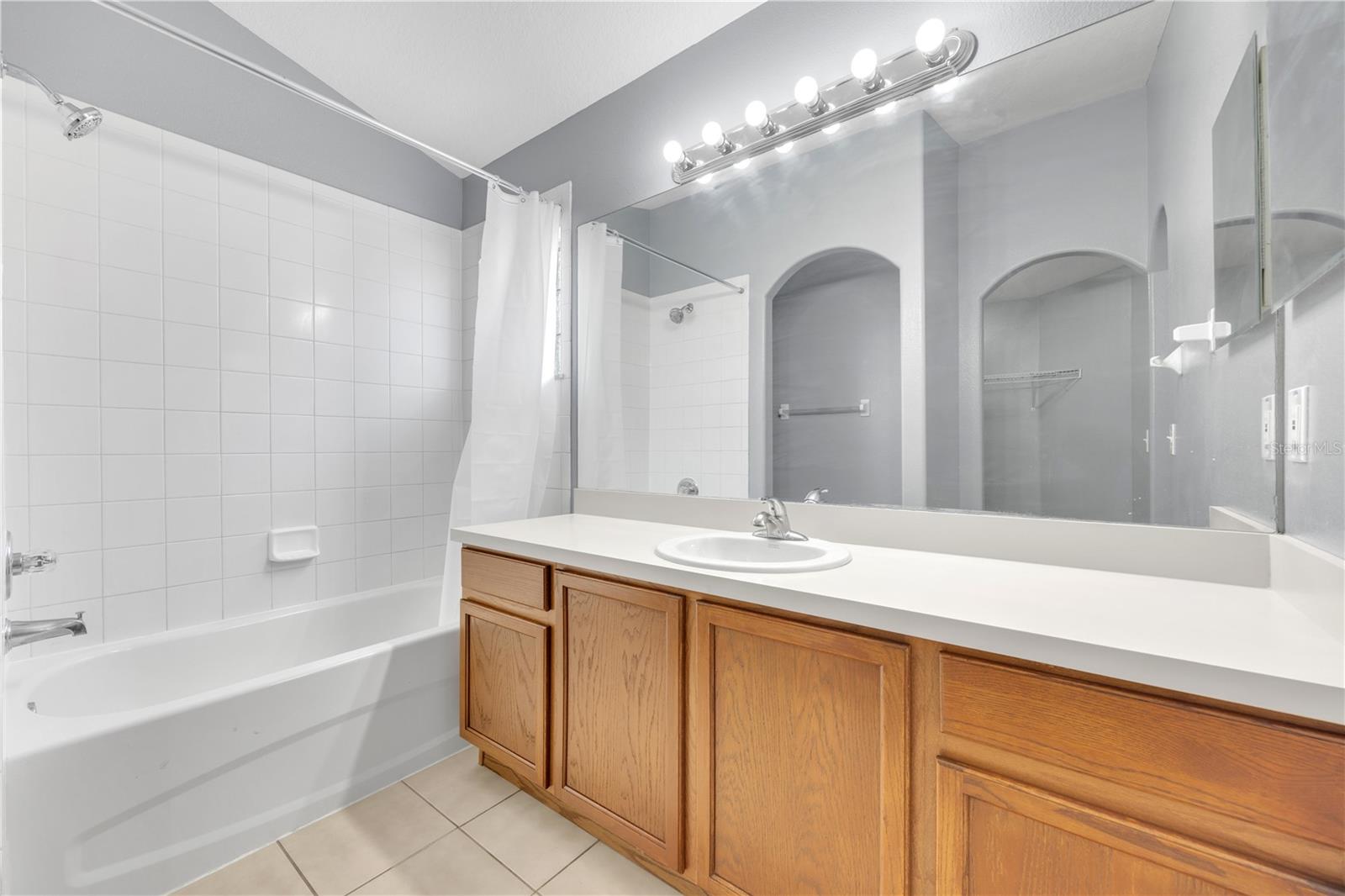 Image 19 of 42 For 7855 Bristol Park Dr.