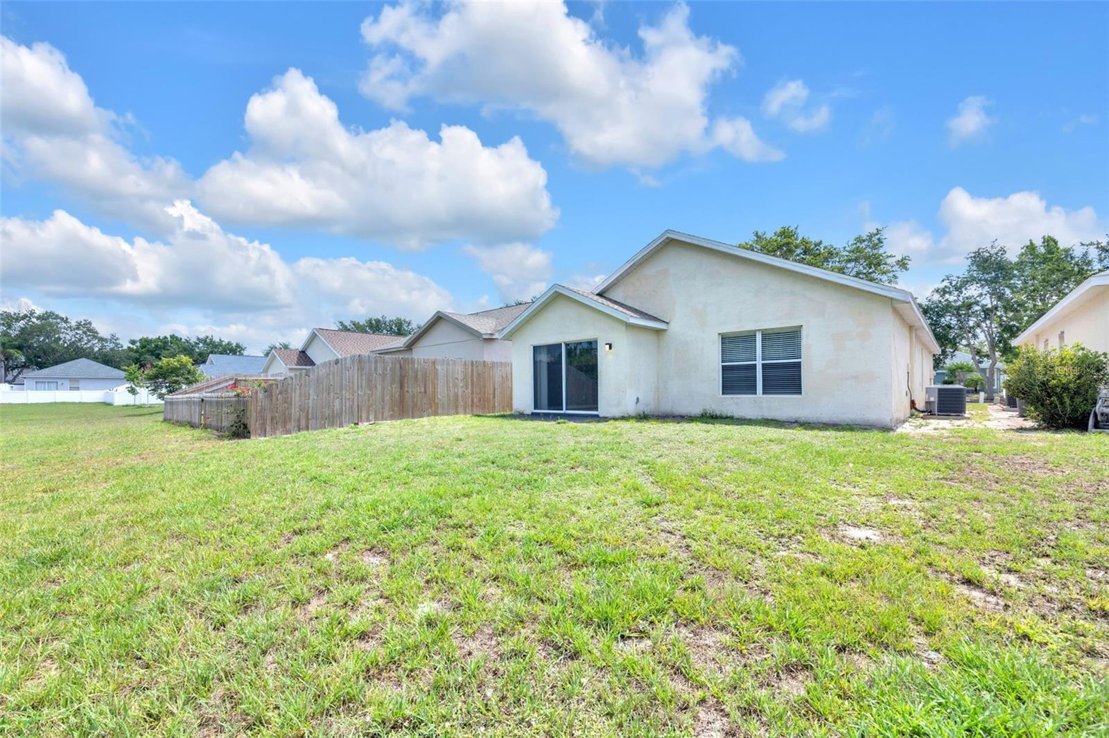 Image 32 of 42 For 7855 Bristol Park Dr.