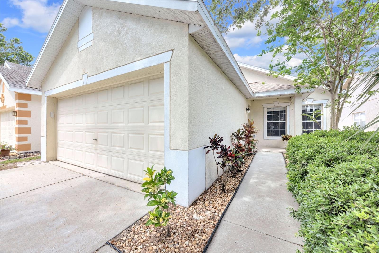 Image 6 of 42 For 7855 Bristol Park Dr.