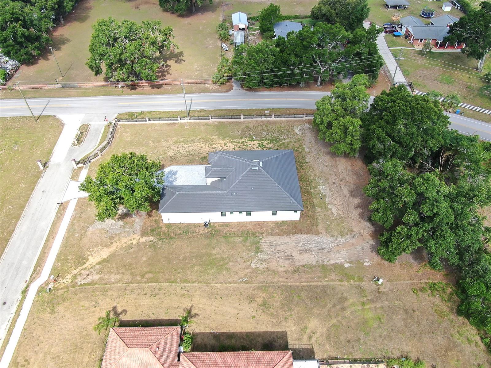 Listing photo id 44 for 11921 Fort King Highway
