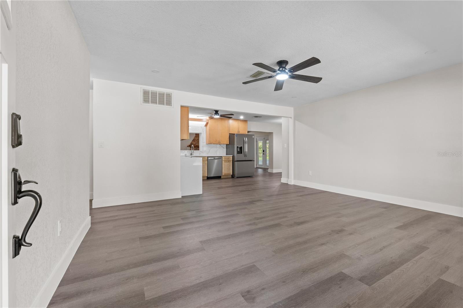 Image 10 of 59 For 7137 Wedgewood Drive