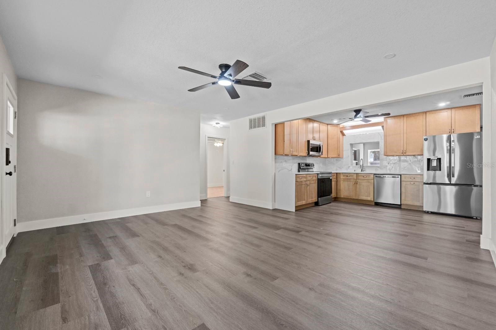 Image 16 of 59 For 7137 Wedgewood Drive