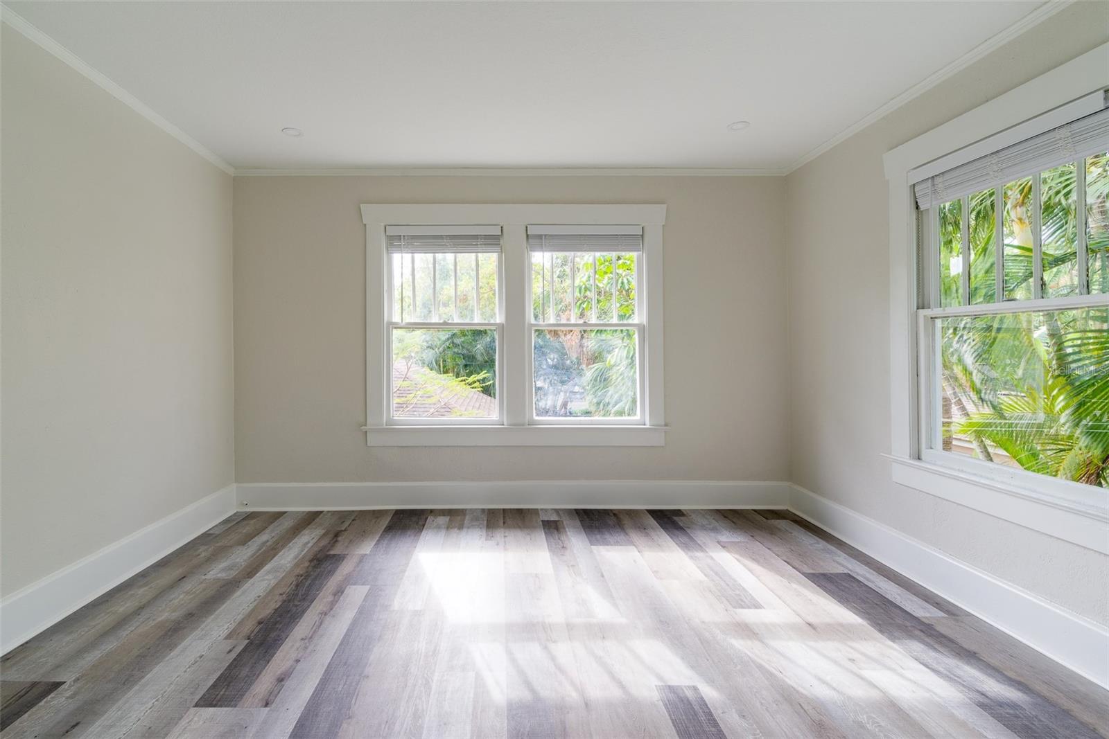 Image 17 of 24 For 656 15th Avenue Ne