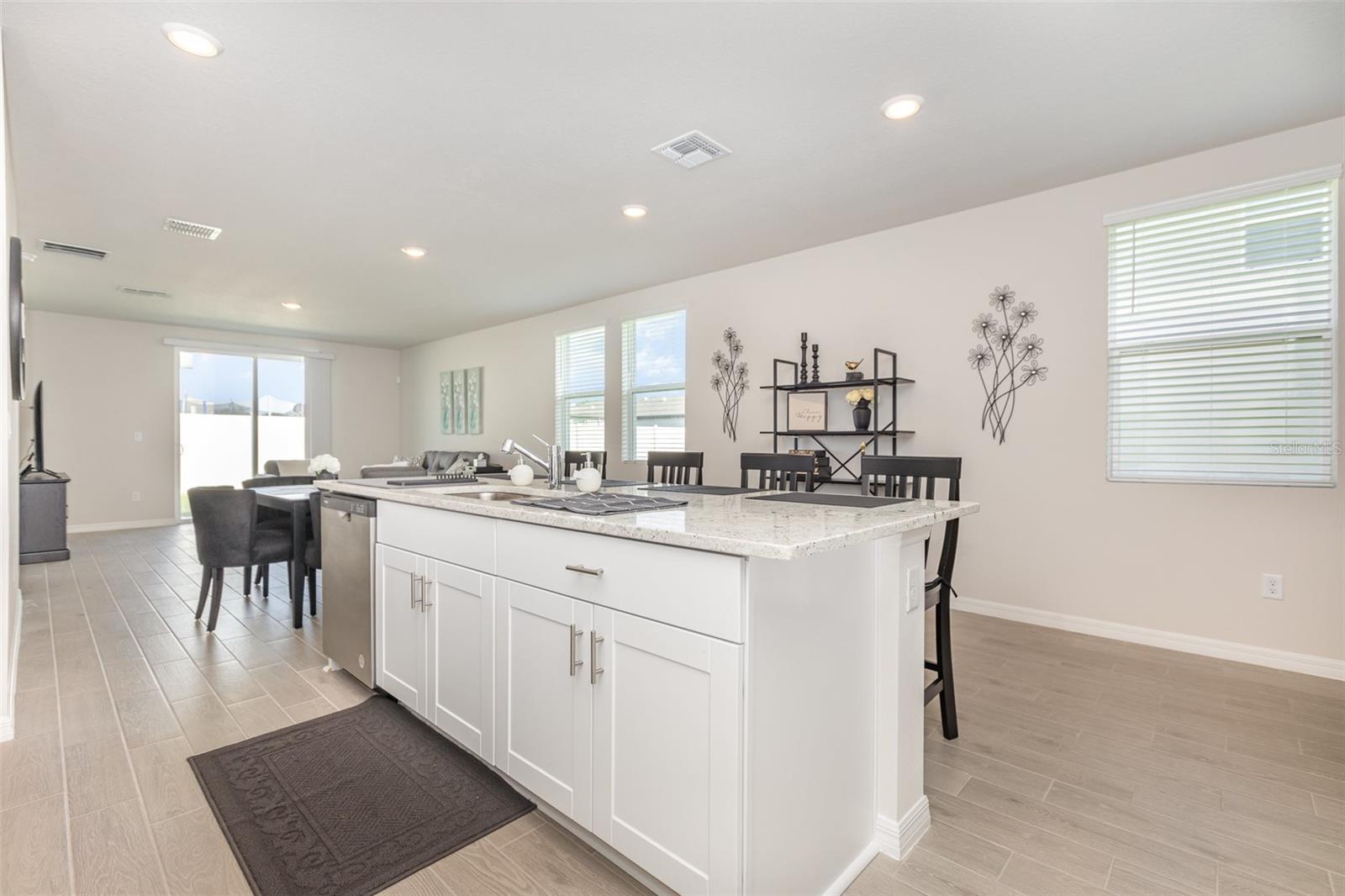 Image 13 of 36 For 7119 Amelia River Drive