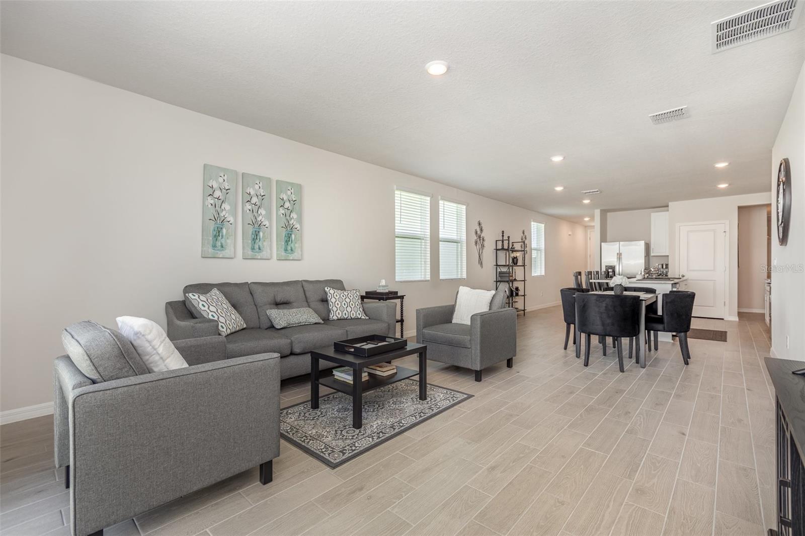 Image 4 of 36 For 7119 Amelia River Drive