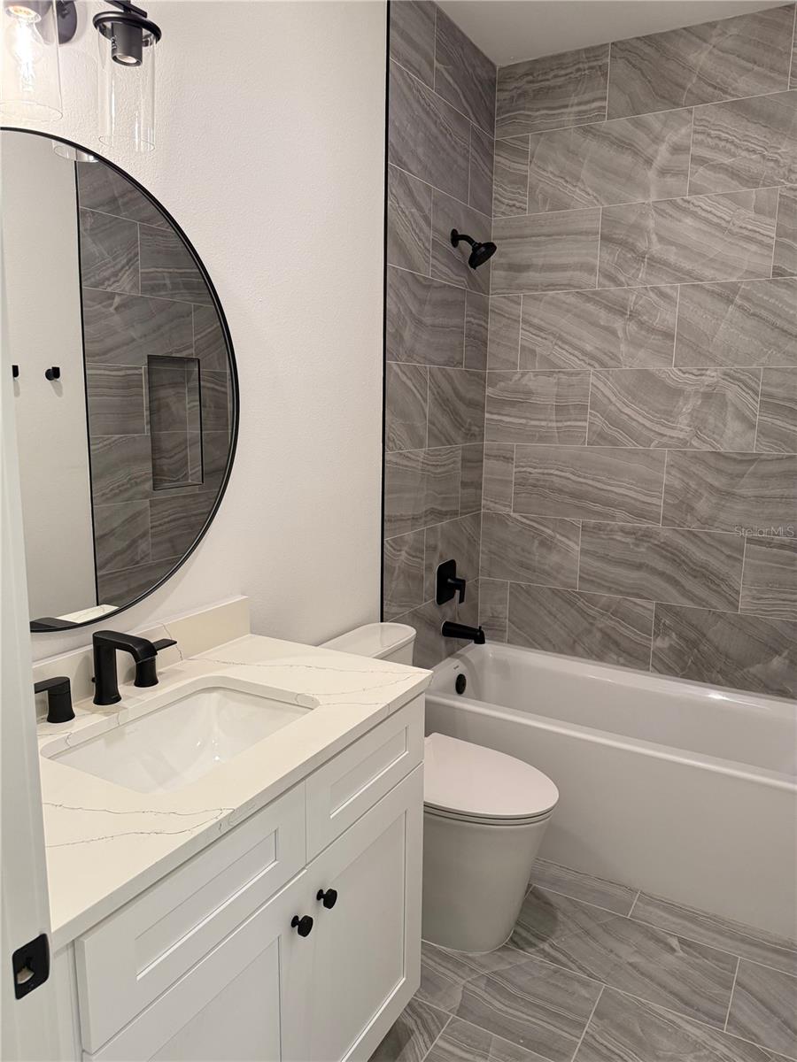 Image 5 of 12 For 4324 Gray Street 3