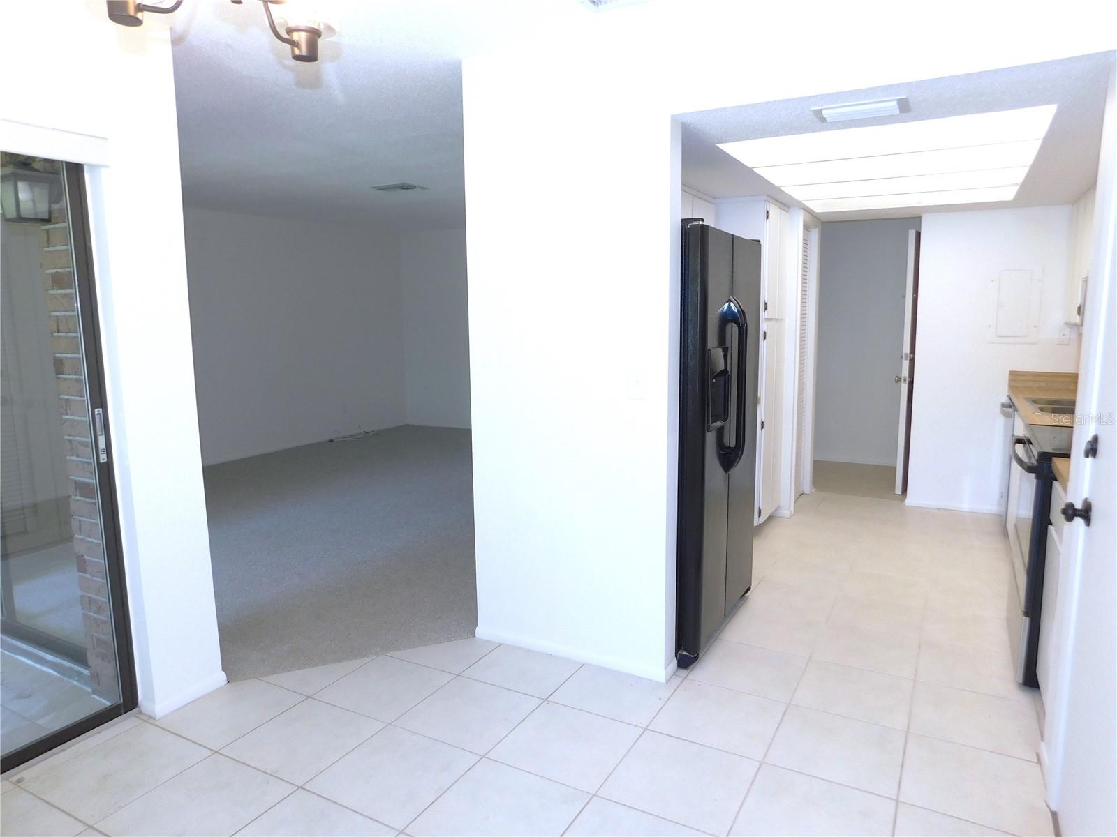 Image 5 of 27 For 204 Caryl Way