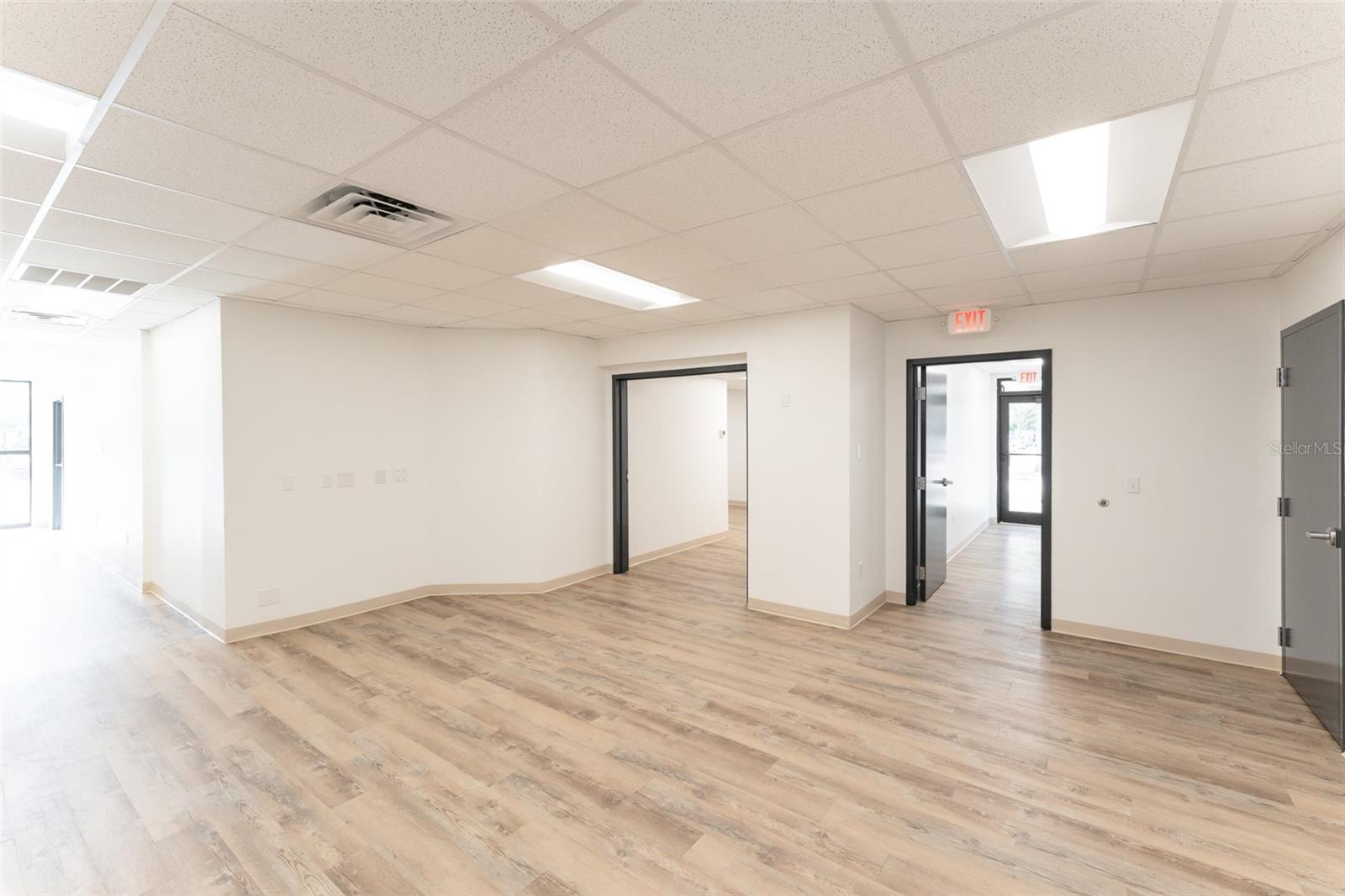 Image 7 of 10 For 4031 Upper Creek Drive