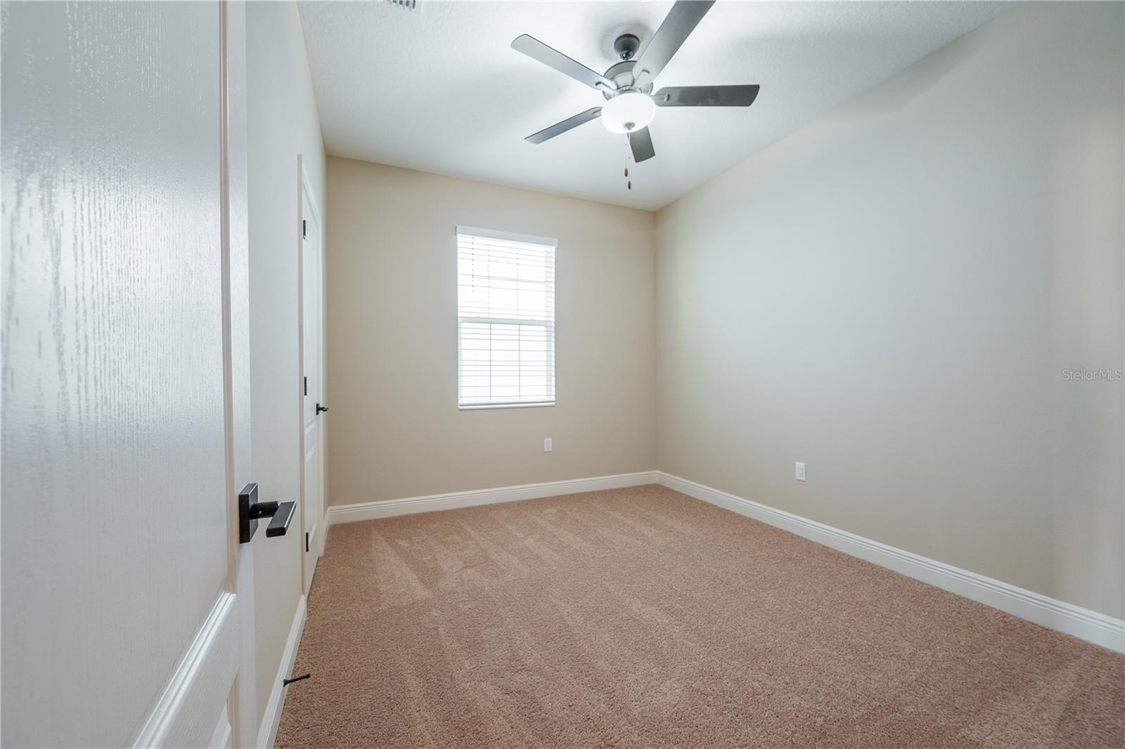 Image 6 of 7 For 7890 Somersworth Drive